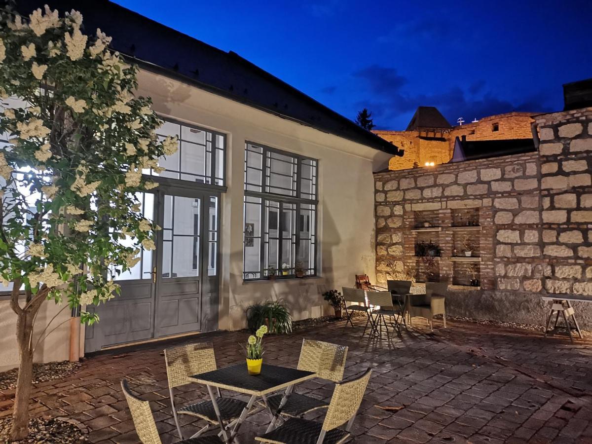 Villa Florencia Eger Exteriör bild