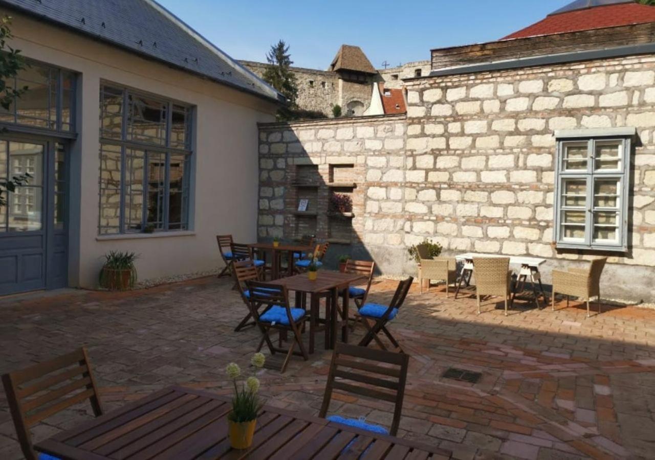 Villa Florencia Eger Exteriör bild
