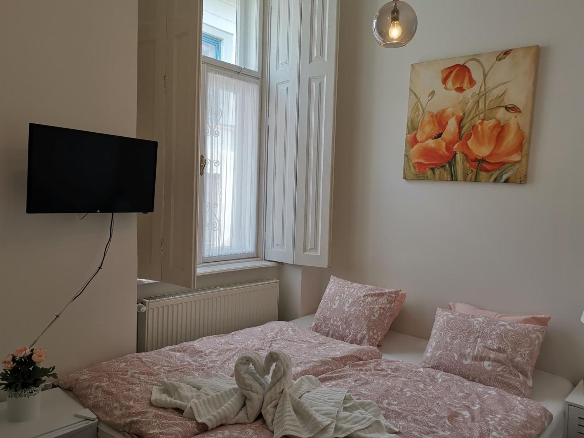 Villa Florencia Eger Exteriör bild